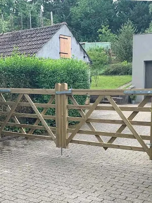 Preis Gesenkt Hoftor Ascot original englisches Holztor als Doppelflügeltor inkl. Aufhängung und Verschluss  »  251121_2,67
